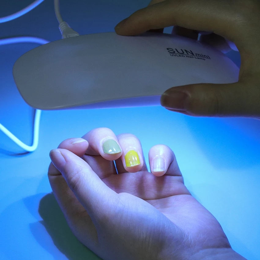 Portable UV Nail Polish Dryer Lamp